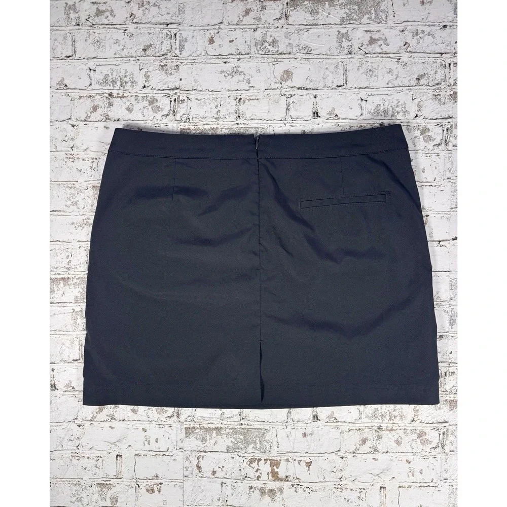 Womens PGA Tour Black Golf Skirt Skort Size 12 Polyester Spandex‎